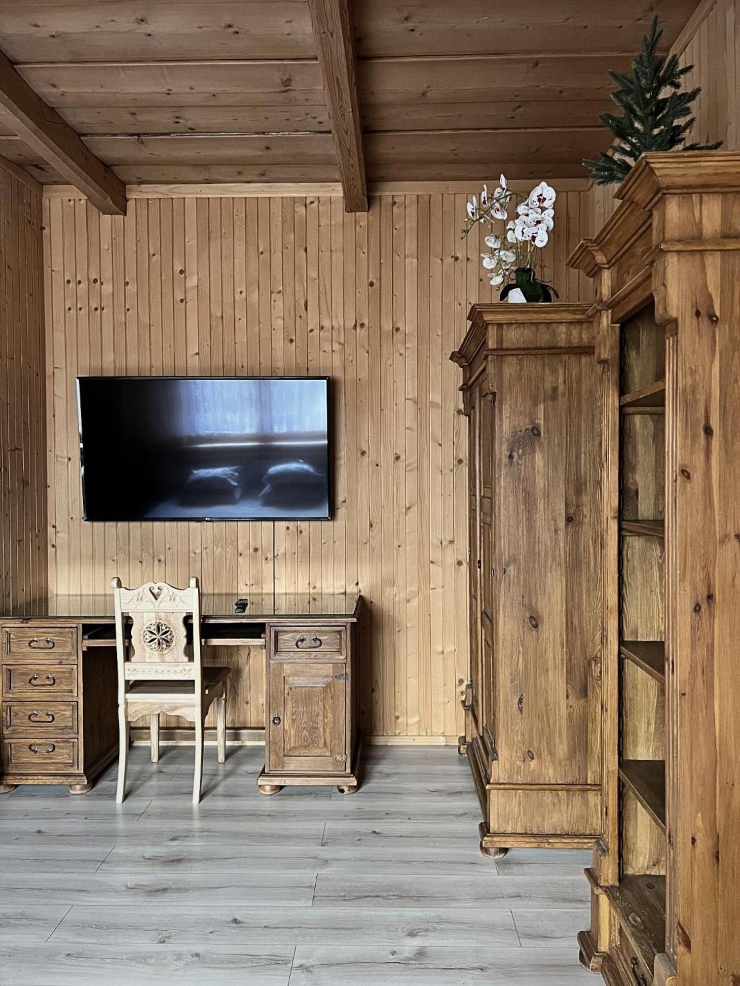 Apartamenty Góralski DACH NAD GŁOWĄ Poronin Exterior foto